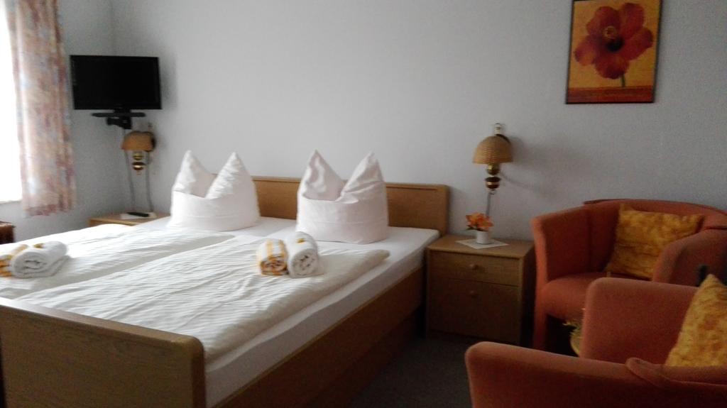 Pension Arndt Ug ชิลลิคช์ ภายนอก รูปภาพ